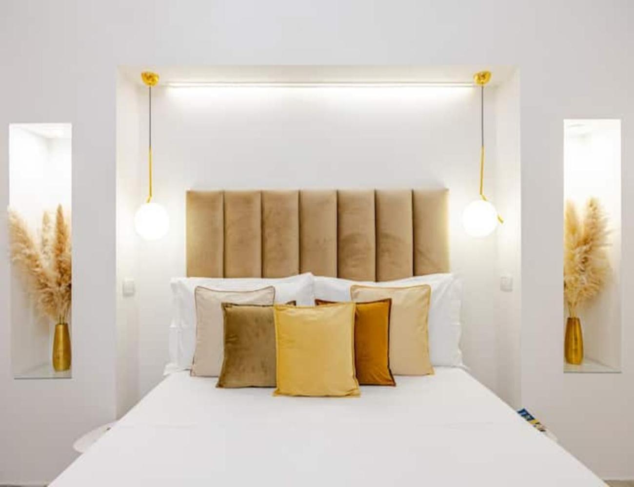 Deluxe Double Room,1617862258:JPEG